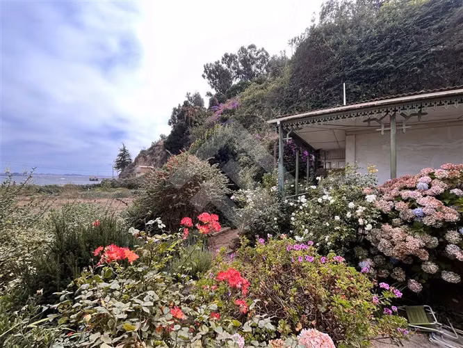 Casa en venta de 6 dorm. en Puchuncaví