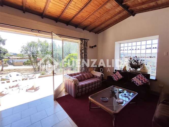 Casa 4d 3b - 201m2 - 585m2 - Algarrobo Clásico