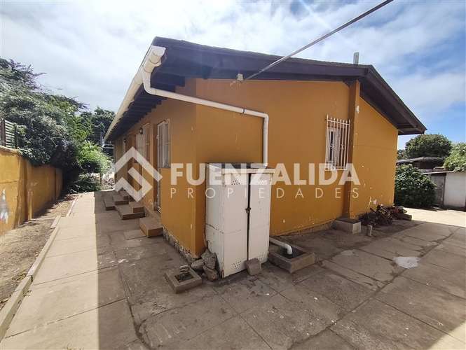 Casa 4d 3b - 201m2 - 585m2 - Algarrobo Clásico