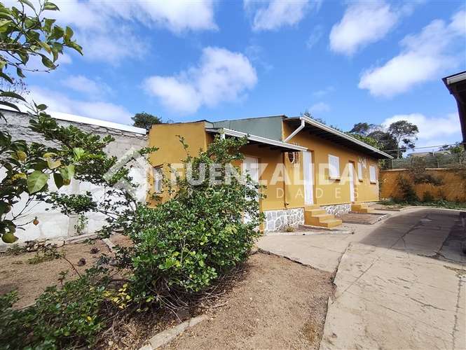 Casa 4d 3b - 201m2 - 585m2 - Algarrobo Clásico