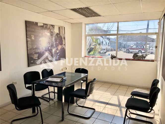 Gran Conectividad Propiedad Industrial en Venta en Recoleta
