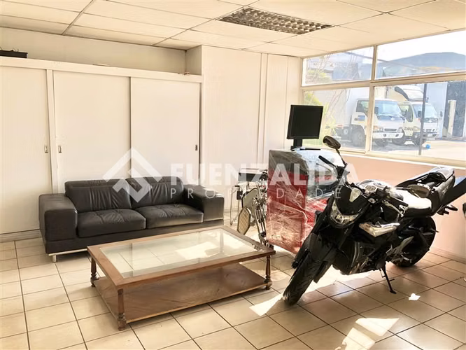 Gran Conectividad Propiedad Industrial Arriendo en Recoleta