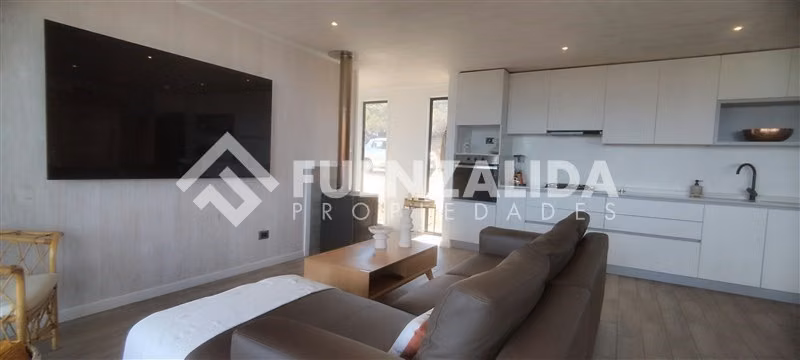 Casa Moderna. Rocas del Mar Los Molles 3d 2b 5804 m2