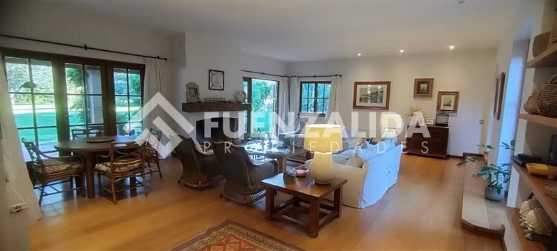 Casa 6d 5b - 513 m2 - 10.000 terreno - Club de Golf 7 Ríos