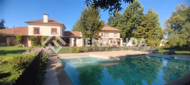 Casa 6d 5b - 513 m2 - 10.000 terreno - Club de Golf 7 Ríos