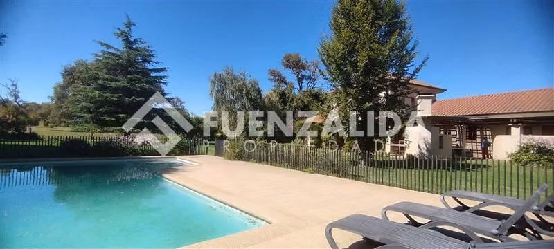 Casa 6d 5b - 513 m2 - 10.000 terreno - Club de Golf 7 Ríos