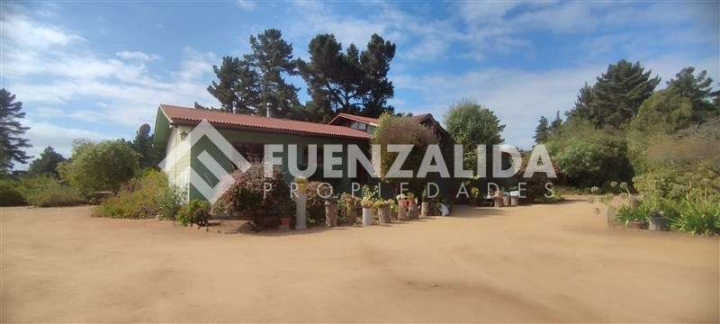 Casa 180 m2 - Terreno 11.200 m2 - Los Pinares de Algarrobo