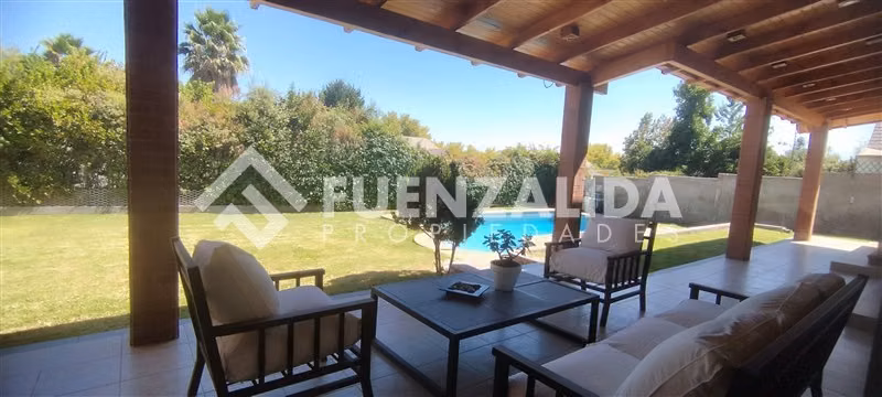 Casa 6d 4b - 307 m2 - Sector Las Pircas Peñalolén - Imagen 4