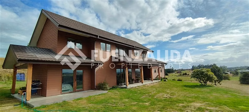 Parcela 5.000mt2 - 5d 4b - 280mt2 - Rancho Lomas Verdes