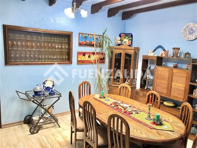 Gran Casa en venta de 5D-3B en Santiago