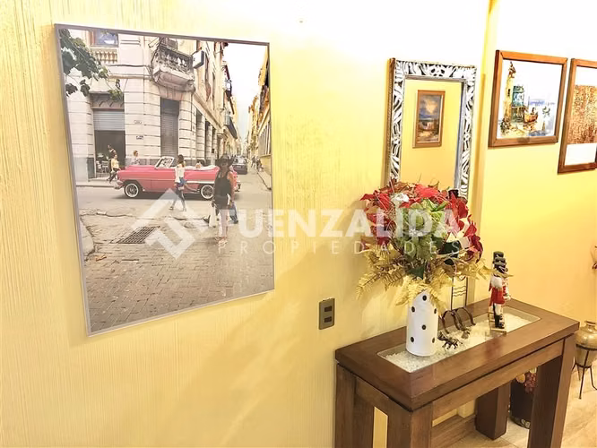 Gran Casa en venta de 5D-3B en Santiago