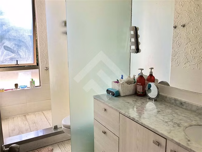 Espectacular Casa Familiar en Venta 6D 5B en Las Condes