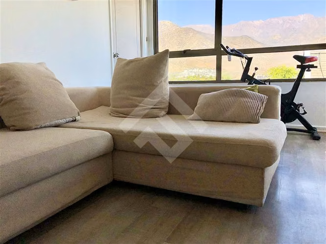 Espectacular Casa Familiar en Venta 6D 5B en Las Condes