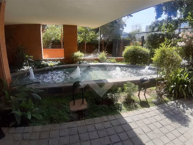 Departamento en venta de 4 dorm. en Las Condes