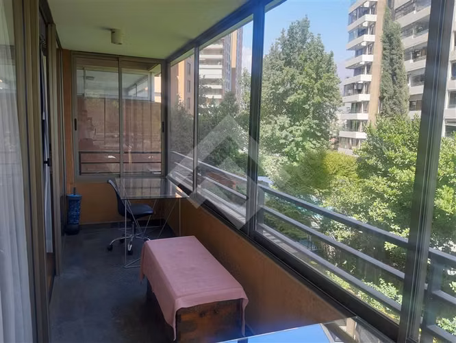 Departamento en venta de 4 dorm. en Las Condes