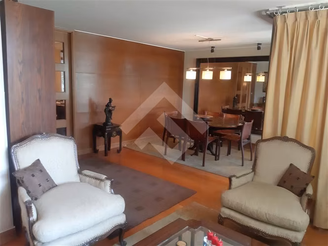 Departamento en venta de 4 dorm. en Las Condes