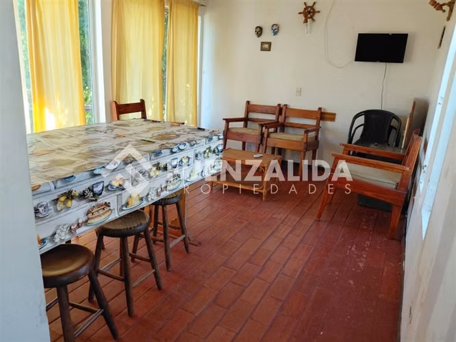Venta de Parcela en Quillon, con 2 cabañas y 16 mt.de playa
