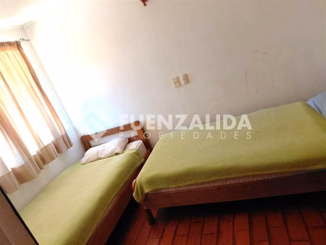 Venta de Parcela en Quillon, con 2 cabañas y 16 mt.de playa