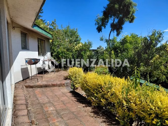 Venta de Parcela en Quillon, con 2 cabañas y 16 mt.de playa