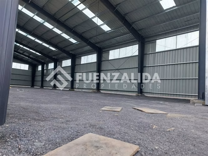 Se vende y/o arrienda terreno con nave industrial en Cabrero