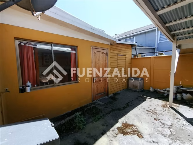 Venta Casa Coronel 3 D 1 B, cercana a Centro comercial.