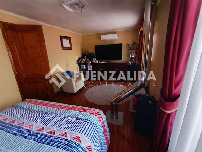 Venta Casa Coronel 3 D 1 B, cercana a Centro comercial.