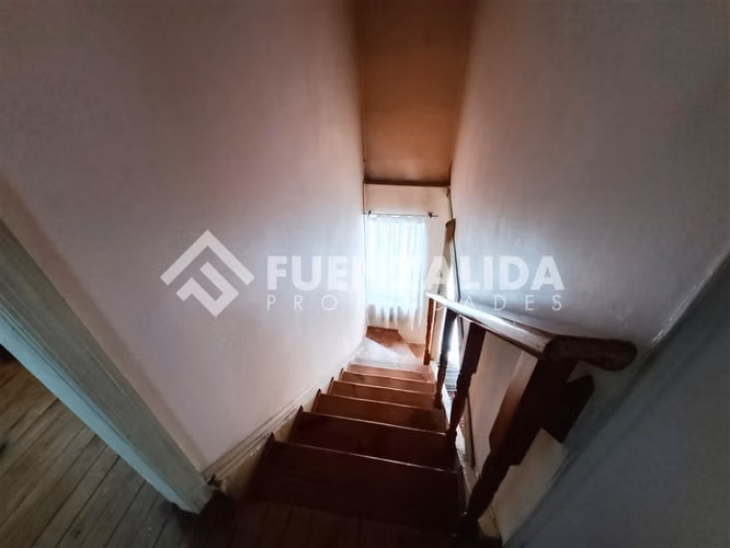Venta Casa Coronel 3 D 1 B, cercana a Centro comercial.