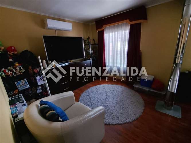 Venta Casa Coronel 3 D 1 B, cercana a Centro comercial.