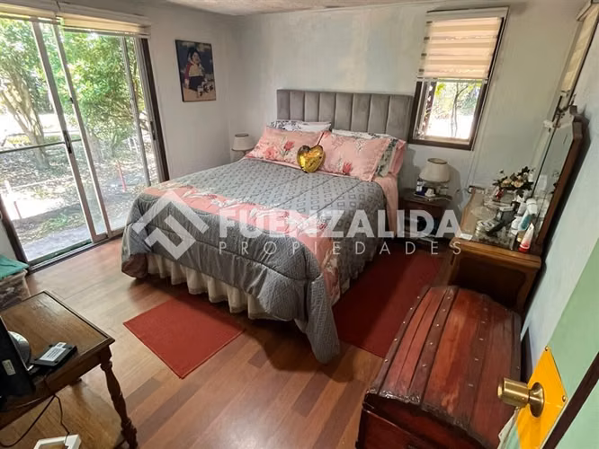 Venta parcela en Quillón con Piscina y Jardín formado