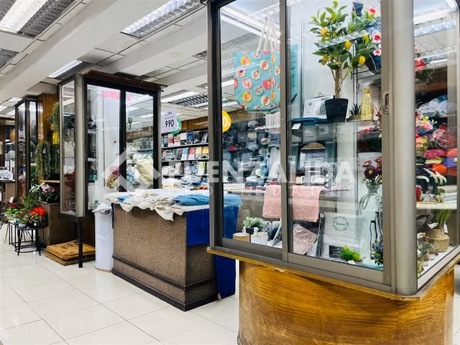 Se Arrienda Local Comercial frente Plaza de Armas Concepción
