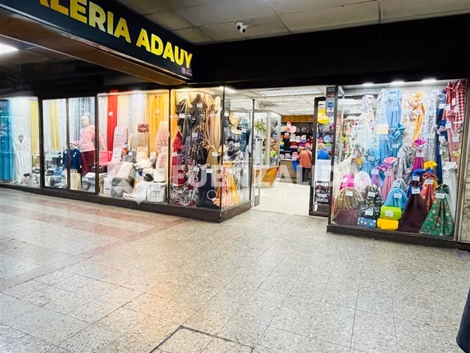 Se Arrienda Local Comercial frente Plaza de Armas Concepción