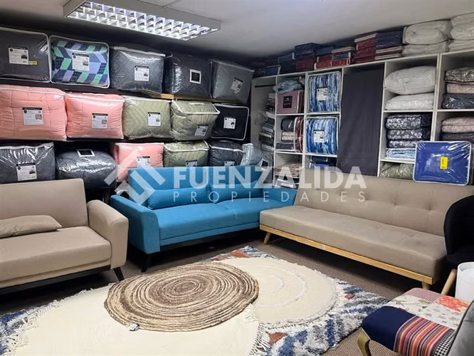 Se Arrienda Local Comercial frente Plaza de Armas Concepción