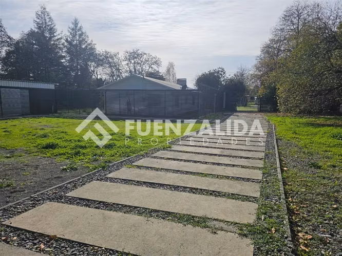 Casa en venta de 12 dorm. en Chillán