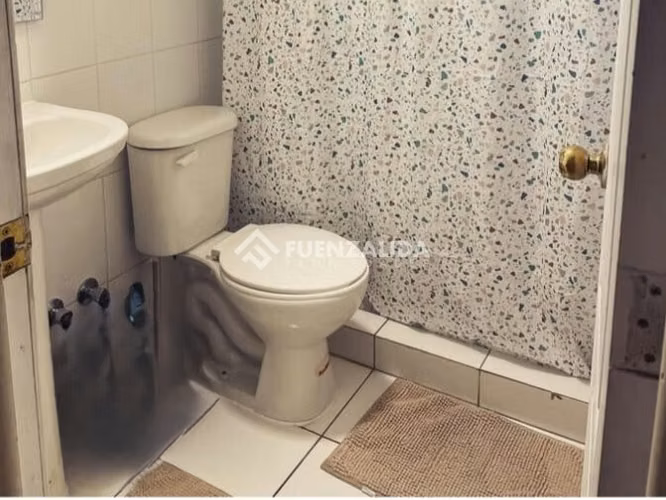 Casa en venta de 12 dorm. en Chillán