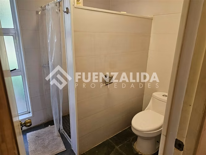 Casa en venta de 12 dorm. en Chillán