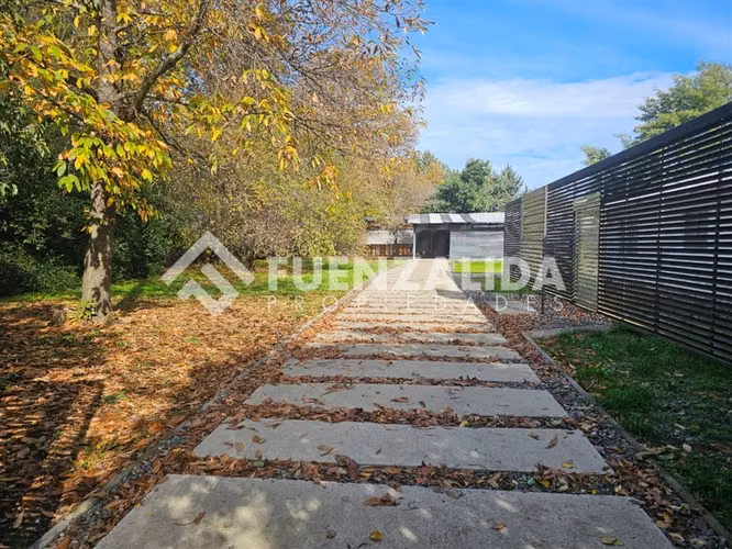 Casa en venta de 12 dorm. en Chillán