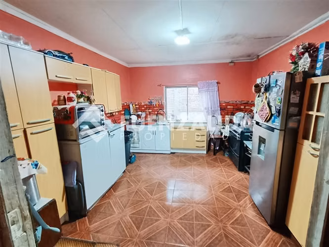 Venta Casa + 2 Cabañas + Local Comercial y Panadería en Tomé