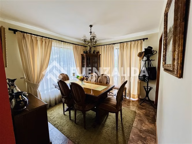 Casa en venta 180 m2 + Cabaña 43 m2 en Quillón