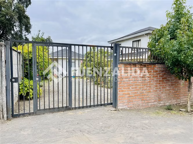Casa en venta 180 m2 + Cabaña 43 m2 en Quillón