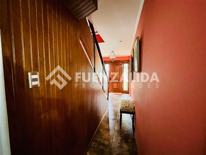 Casa en venta 180 m2 + Cabaña 43 m2 en Quillón