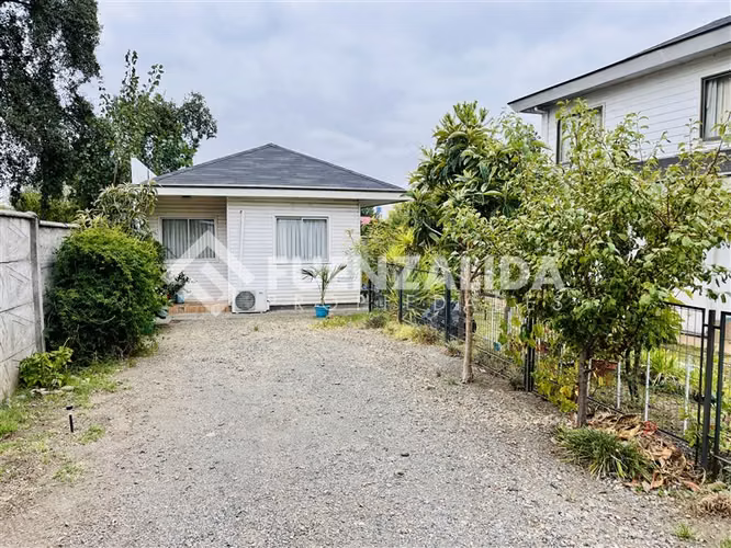 Casa en venta 180 m2 + Cabaña 43 m2 en Quillón
