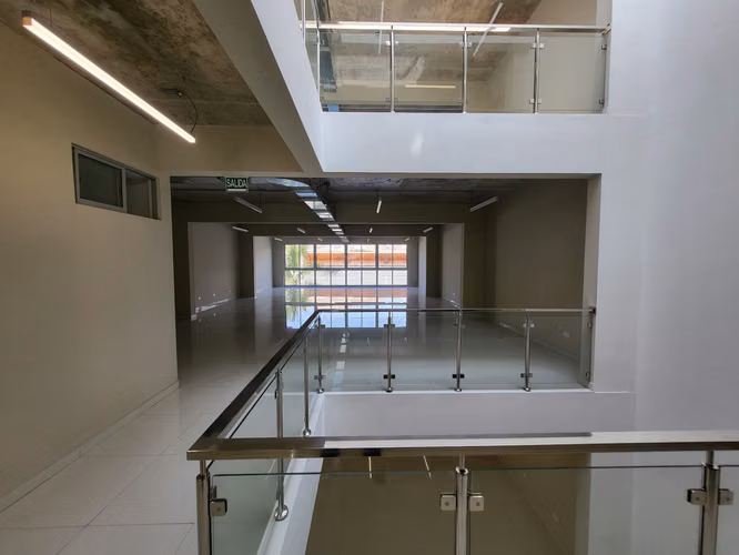 EXCELENTE OFICINA EN PLENO 21 MAYO