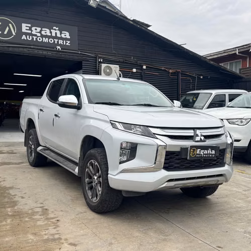 Mitsubishi L200 4x4 - Imagen 6