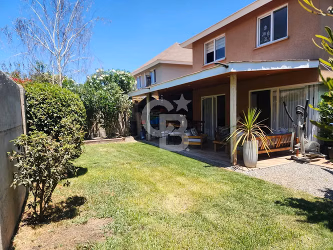 Chicureo | Casa en Estancia de Liray, No Perimetral 4D