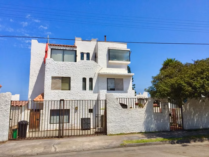 Se Vende Espectacular Casa Jardines del Sur. - Imagen 2