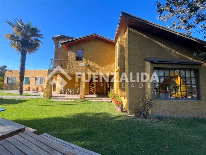 Parcela vendo 5D 4B piscina terraza Condominio Talagante