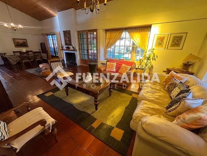 Parcela vendo 5D 4B piscina terraza Condominio Talagante