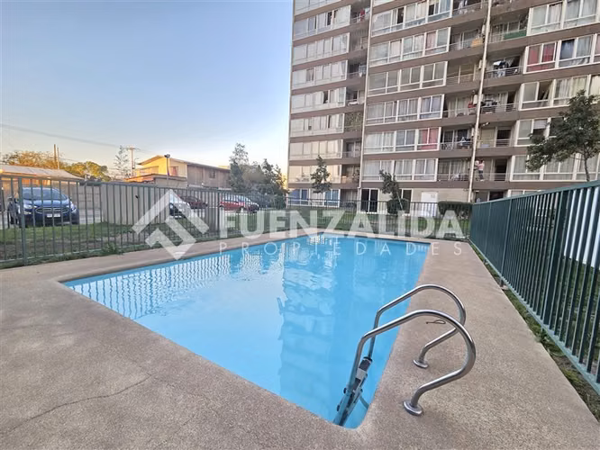 Departamento en venta de 3 dorm. en La Cisterna
