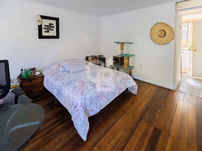 Gran Casa con Potencial para Uso Mixto | Providencia