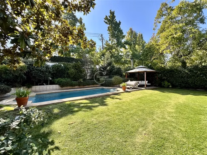 Casa en venta en Lo Barnechea. Colegio Huinganal y otros. - Imagen 15